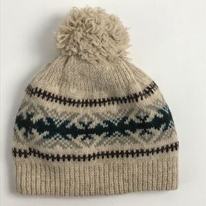 Retro Knit Winter Hat Oatmeal Color with Green Pattern